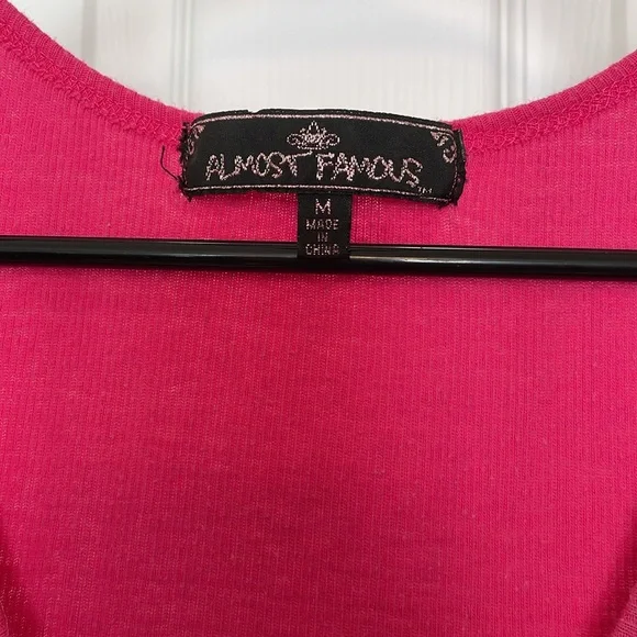 Almost famous sequin long tank top fuchsia pink black gold size M very nice - Picture 3 of 10